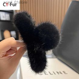 Couvre-chef Accessoires pour cheveux Barrettes en fourrure de vison véritable Hiver Fluffy Hair Cl Élégantes épingles à cheveux en acrylique Clip Crabe Chapeaux pour femmes Filles Accessoires de cheveuxL231214