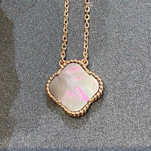 heart necklace Luxe et élégant amour 18K diamant collier pour femmes mode en acier inoxydable pendentif à la mode concepteur femmes cadeau de mariage bijoux