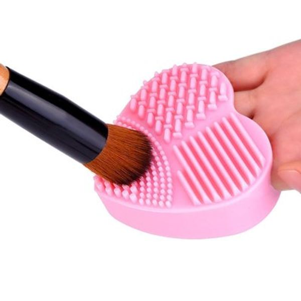 Outil de nettoyage de brosse en forme de coeur Démaquillant Brosses propres couleurs mélangées Gant de silice Planche à récurer Outils de nettoyage cosmétique DHL