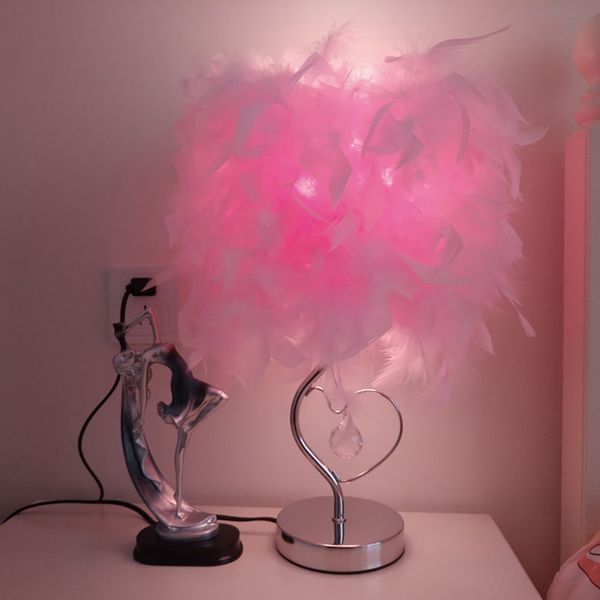 Lampe de table en cristal de plume de forme de coeur pour chambre de lit de chevet de table de bureau romantique décor de maison créative cadeau planetarium eu / us plug
