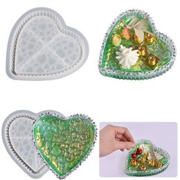 Moldes de bandeja de plato de resina en forma de corazón con borde de onda y molde de placa de joyería de silicona flexible inferior de marca de agua