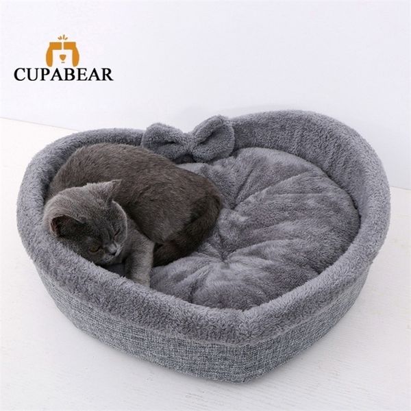 Forma de corazón Suave y acogedora Cama para mascotas para gatos grandes y pequeños Cachorros Perros Lindo y cálido Cojín Camada Nido Cesta Perrera Gatito Accesorios para la casa 220323