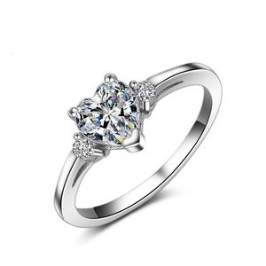 Hartvormige koolstofsilicaat vergulde platina trouwring eenvoudig perzik hart dames verdubbelt kleine diamant puur zilver 92 240307