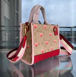 Herzförmige Muster-Einkaufstasche CBAG Totes Schulter Designer-Tasche Handtasche Handtasche Damen Luxus 22 Einkaufstaschen Brieftasche 230111
