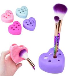 Nettoyer de pinceau en silicone en forme de coeur Board Glove Scurber Board Hollow Out Makeup Brush Solder Cosmetics Wash Washing Tools 2249735