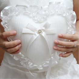 Heart-shaped Wedding Ring Pillows 2021 New Arrival Beige Satin Rings Bearer Pillow for Weddings Anniversary 21cm 21cm Beautiful 2983