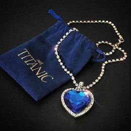 Colliers en forme de cœur Titanic de l'océan pour femmes, pendentif romantique bleu avec sac en velours, Drop259d entier