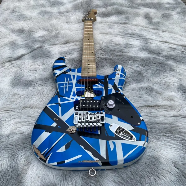 Heavy Relic Edward Van Halen Red FrankenStein ST Guitarra eléctrica Rayas blancas y negras, Puente trémolo Floyd Rose Barra Whammy, cuerpo de bajo, mástil de arce