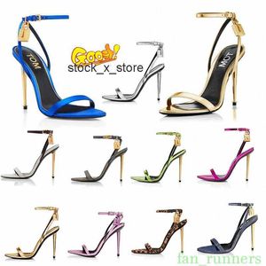 Hak Tom Fords hak Elegant Merk Vrouwen Schoenen Hangslot Puntige Naakte Sandalen Schoenen Partij Hardware Slot en sleutel Vrouw Metalen Stiletto Jurk Bruiloft EU35-4 C5fg#