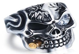 Hegemonische diamanten schedel titanium stalen ring persoonlijkheid punk Men039s ring sieraden Europees en Amerikaans6391669