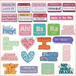 Bonjour le lettre émail broche Problème d'anxiété Better Chemistry 90's Baby Be Happy Metal Badge punk Bijoux Bijoux Accessoire Cadeau