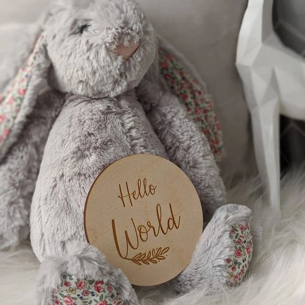 Hello World Baby Anuncio-Anuncio de embarazo de madera engrasado Plaque-Baby Milestone Tarjeta, padre para ser o regalo de baby shower