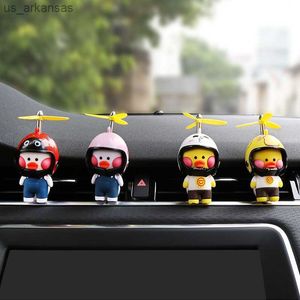 Helmlet Duck Air Fersnener Leuke auto Geur Cartoon Auto Air Reflan Vent Clips Auto parfum CAR ORNAMENT L230523