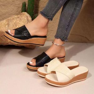 Talons de coin de chanvre Sandalias Mujer Platform Sandals Corège Chaussures pour les chaussures d'été Slippers Femmes