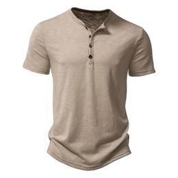 Henley Collar Summer Men Casual Couleur Couleur Coupure courte T-shirt pour Polo Men High QualityMens Shirts 240514