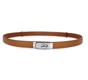 Dunne riem voor damesontwerper Populaire dames Leren riemen Mode Decoratieve riem Jurken taille Kleine pakken Formele luxe riem eenvoudige mode