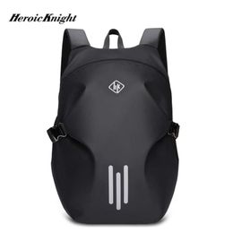 Heroic Knight Motorfiets Rugzak Mannen Helm Bag Outdoor Reizen Rugzak Waterdichte Wactieken Rugzak Jonge Man Bag Persoonlijkheid 210929