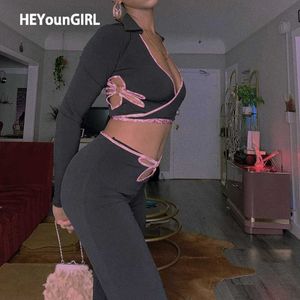 HEYounGIRL Deep V Neck Crop Top et Pantalon Capris Floral Évider Sexy Noir 2 Pièces Femmes Ensembles Fitness Workout Outfits Dames Y0625