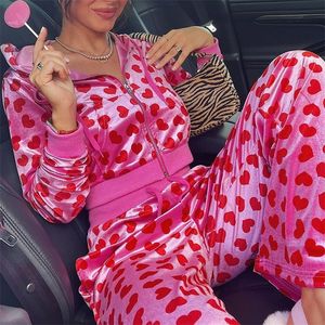 HEYounGIRL Fluwelen Hart Print Cropped Top Bomberjack Dames Herfst Schattig Roze Lange Mouwen Jassen Rits Winter 90s Overjas 220217