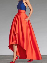 Hoi Lo Prom Dress Blue met Coral Satin Party Jassen Side Pockets Backless Fuller Skirt met een gemonteerde tailleband accentueert de taille