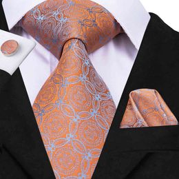 Hi-Tie New Novedad Naranja Corbata 100% Patrón de seda Corbata para Hombres Hanky ​​and Gemelos Business Body Tie Set N-3083
