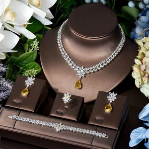 Hibride Elegant Femmes Bijoux de mariage Africain Cz Crystal Drop Drop Bridal Collier et boucles d'oreilles Bijoux N789 231221