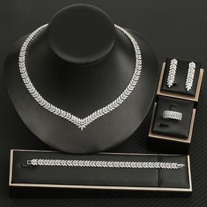 HIBRIDE vente africaine 4pc ensembles de bijoux de mariée mode Dubai collier ensembles pour femmes accessoires de fête de mariage conception N-223 240102