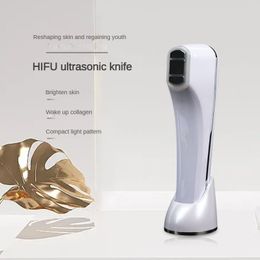 Hifu Ultra Life Knife Instrument de beauté raffermissant le visage en V Instrument de beauté à impulsion électrique Rajeunissement thermique de la peau Instrument d'induction d'énergie hautement concentré
