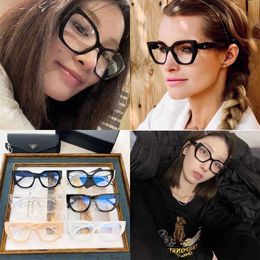 Lunettes de soleil de concepteur de qualité supérieure 2024 Nouvelles verres irréguliers de famille p trame de style féminin inscrit rouge même miroir plat 18W qualité originale