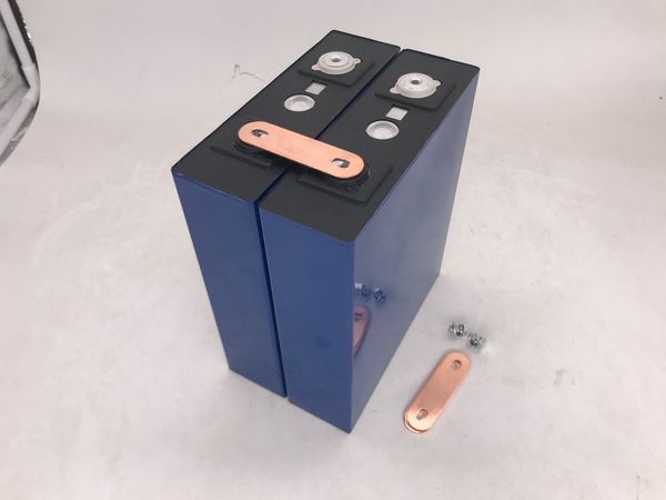 Chargeur de batterie élevé du courant 3.2v 120Ah Lifepo4 de déchargeur pour le stockage d'ESS de puissance de station de base de télécom
