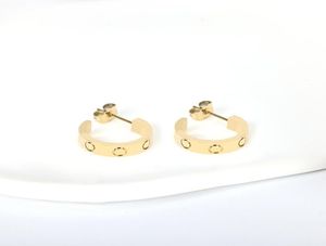 Boucles d'oreilles d'amour de haute édition Love pour femmes Girls Ladies Stud Piercing Jewelry Logo Gravé Titanium Steel Gift Designer8981118