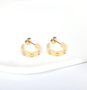 High Edition Ear Cuff Charms Love Earrings For Women Girls Ladies Stud Piercing sieraden gegraveerd logo titanium staal geschenkontwerper8221453