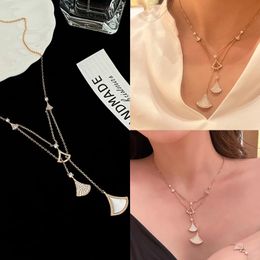 Hoge editie Vijf ventilator ketting charme designer ketting k gouden ketting witte fritillaria dubbele keten designer sieraden voor vrouwen aangepaste hanger hebben diamantchoker