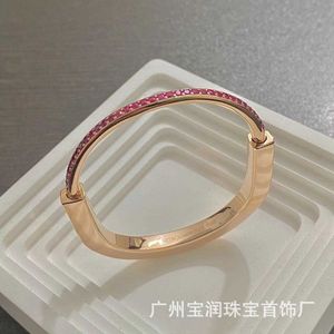 Tiffayss High Edition New Lock Series Rose Gold Pink Diamond Bracelet Fashion Simple Av6c