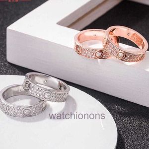 High-end Carteer Luxury Ring S925 Silver ingelegde Mosang Diamond Boutique Hoge kwaliteit Volledige Sky Star Couple Fashion Ring