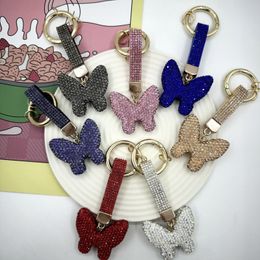 Clay haut de glayon Full Diamond Butterfly Keychain Diamond Ring Car Chain Chain pour femmes Pendre Accessoire de mode