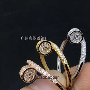 Anneaux de bijoux de créateurs haut de gamme pour femmes nail en carter pour femmes pour femmes v or 925 argent 18 km rose single single anneau diamant non décalage de couple