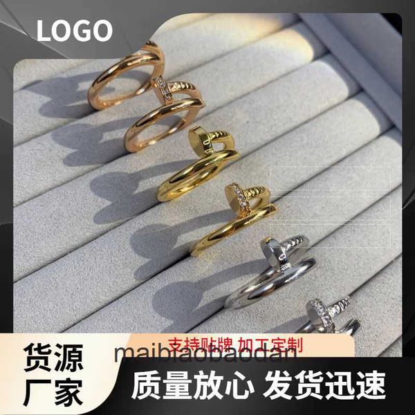 Anneaux de bijoux de créateurs haut de gamme pour femmes en carter nail ring love mens et paire de femmes anneau à hommes étroits