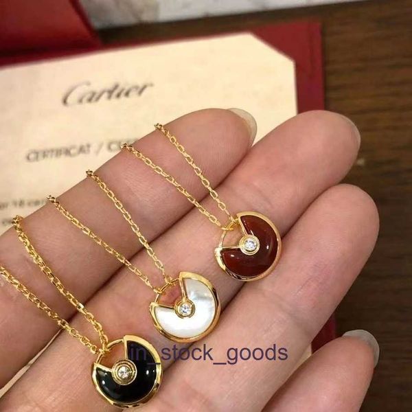 Collier de créateur haut de gamme Carter Collier talisman double faces à la mode Luxury Luxury High Grade Red Mere Set avec Diamond Collar V Gold High Edition