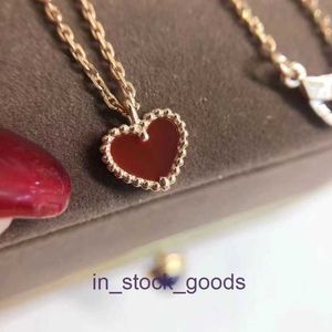 High End Designer ketting Vancleff Little Red Heart Love ketting Dames 18K Rose Gold Hart Bracelet Kleine Rode hartoorringen Rood Agaat Origineel 1to1 met echt logo