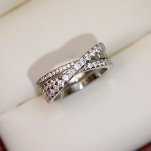 High-end designer ring luxe sieradenringen voor vrouwen ingelegde parels alfabet hoogwaardige diamant ontwerp kerstcadeau sieraden temperament veelzijdige ringen