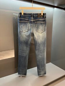 Pantalon de créateur de jeans pour hommes de mode haut de gamme homme manneur d'automne nouveau lavé jean à jambe droite brodée à usure lavée résistante à l'usure décontractée