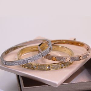 Bracelet en diamant haut de gamme pour hommes et femmes, bracelet à vis de luxe, classique, à la mode, de créateur d'amour, bijoux de Saint-Valentin, cadeau en alliage d'or, ne se décolore jamais