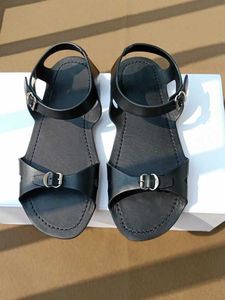 Haut de gamme biens durs chaussures plates femmes été snap up sandales à bout ouvert ins2023 nouveau modèle