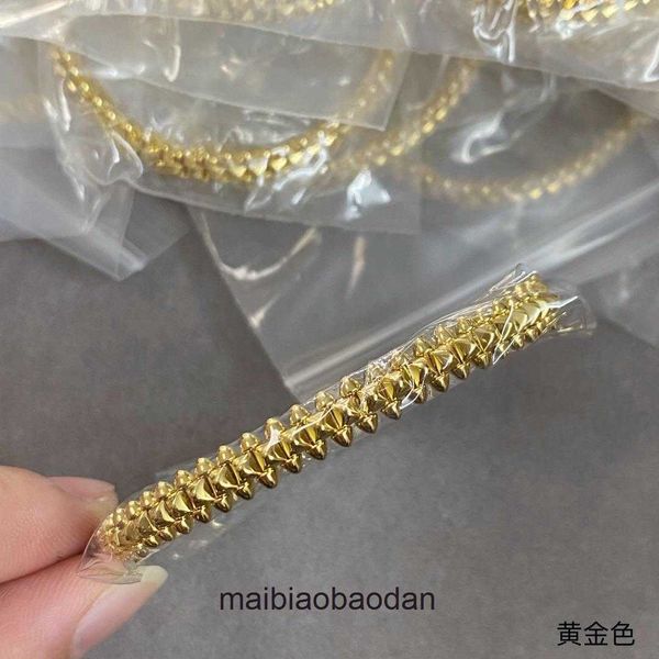 Bijoux haut de gamme Bracelets pour Carter Womens V-Gold New Bullet Head Bracelet étroit Rivet flexible CNC True Gold Original 1: 1 avec logo réel