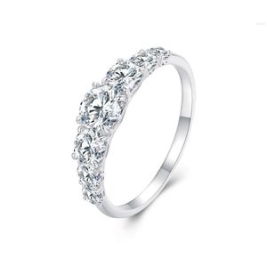 Bague en argent Sterling S925 pour femmes, bijoux haut de gamme, prix bon marché, Moissanite polyvalente, à la mode