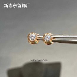 Boucles d'oreille à oreilles de luxe haut de gamme Boucles d'oreilles en diamant simple classiques Japonais Gold 18 km bijoux de bulles exquises d'OVNI