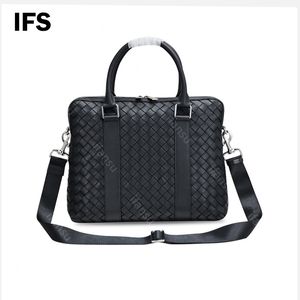 10A Sac pour ordinateur portable design de luxe haut de gamme Porte-documents de marque célèbre Sac à main en cuir pour hommes d'affaires Sac simple mode tissage style minimaliste A4 Magazine Noir