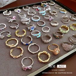 Anillo de lujo de alta gama Vancllef Diamond Heart Oval Opal Index de moda personalizada Finger exquisita y decoración de manos de alto grado