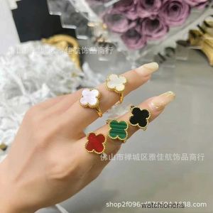 High-end luxe ring Vanclef High Edition Clover Ring End Fashion veelzijdige 18k Natural White Fritillaria Red Agate I